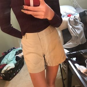 J crew chino shorts ❤️